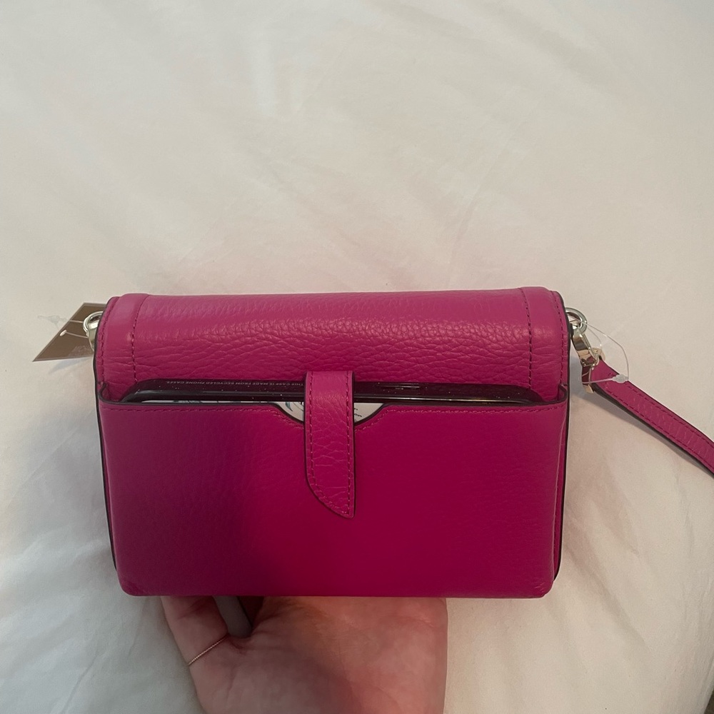 Michael Kors Leather Phone CrossBody - Picture 11 of 13